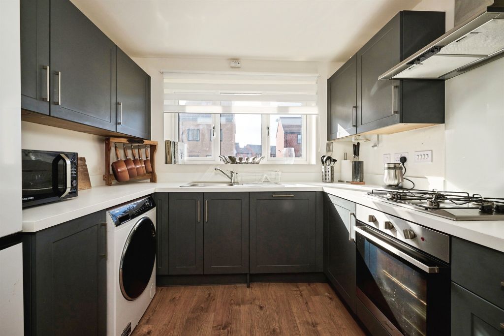 Property photo 2 of 13