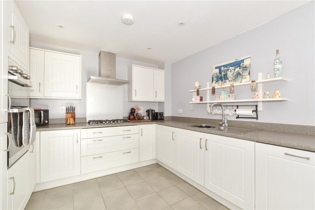 Property photo 2 of 17 Kitchen/ Dining Room