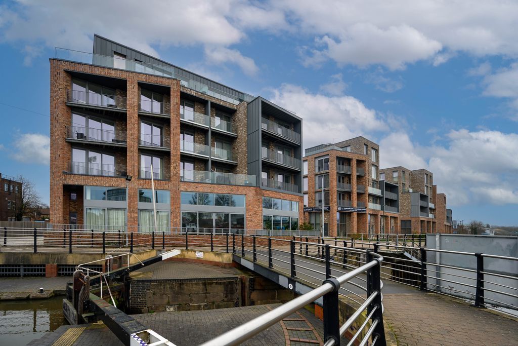 Property photo 1 of 22 Dsc_5426-Edit