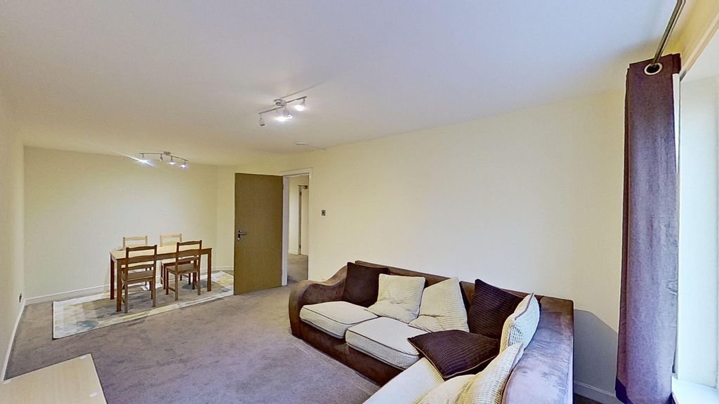 Property photo 1 of 15 Picture No. 02
