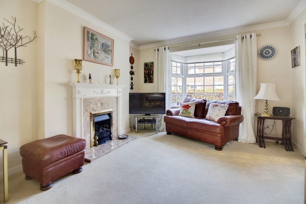 Property photo 3 of 17