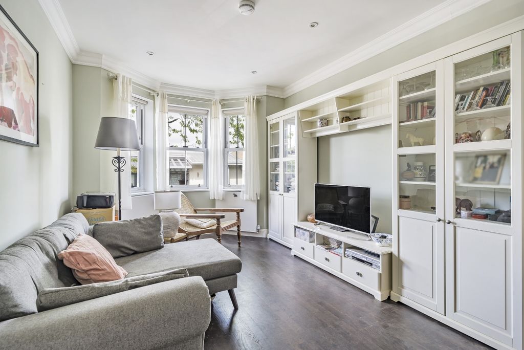 Property photo 2 of 20 980150 (2)