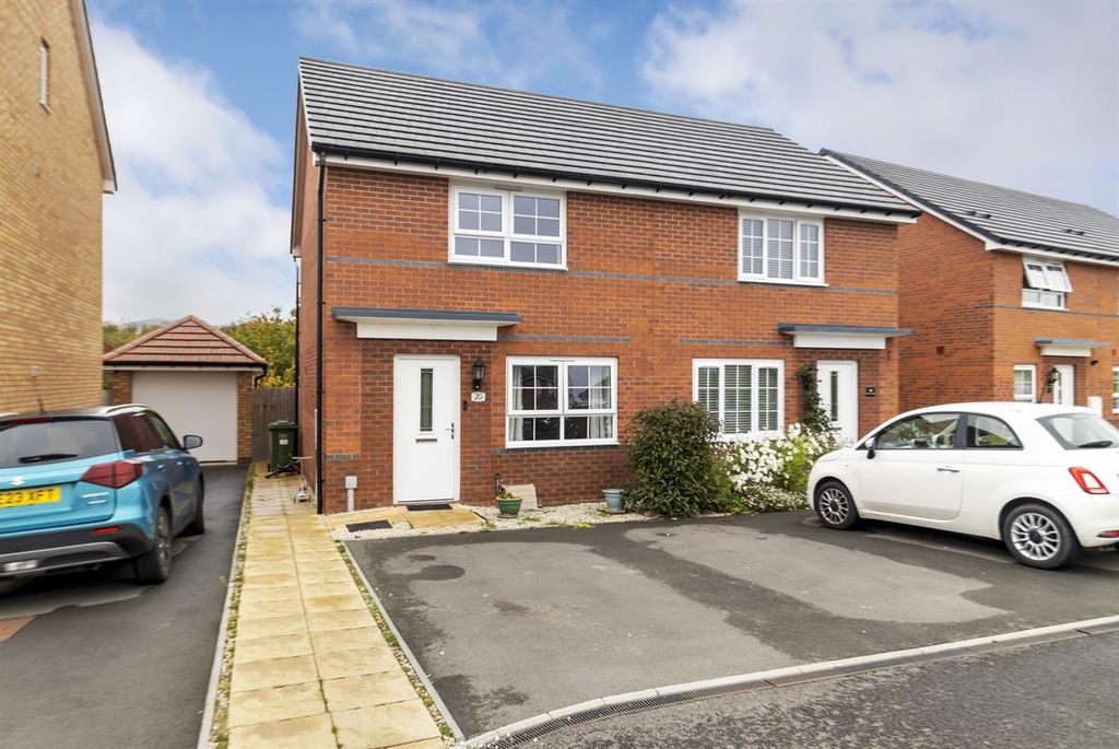 Property photo 1 of 12 Photo 2