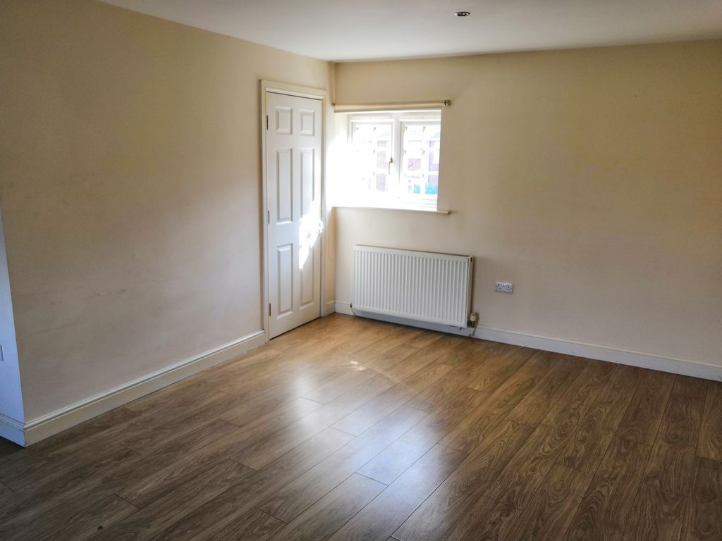 Property photo 3 of 4