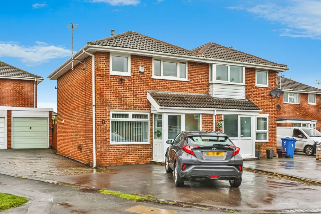 Property photo 1 of 28