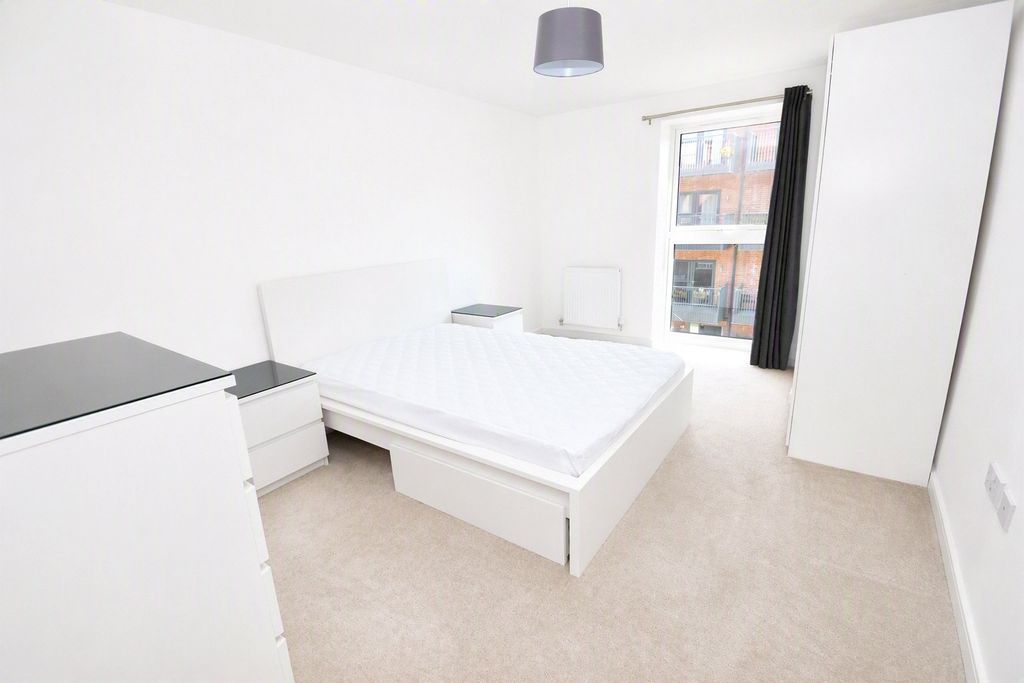 Property photo 3 of 8 Picture No. 23