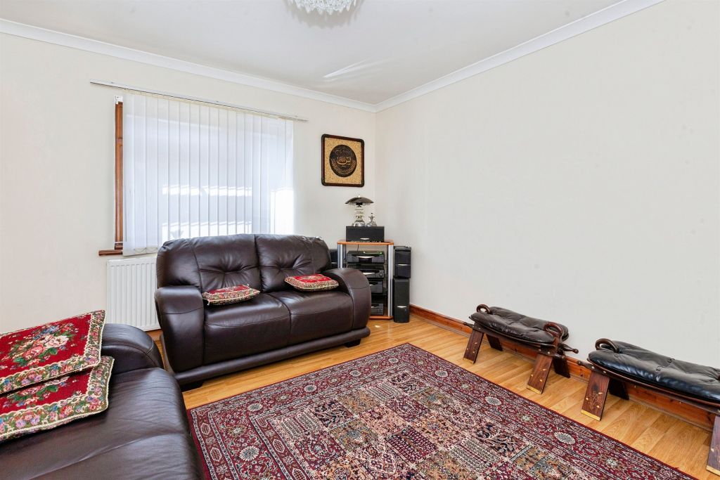 Property photo 2 of 26