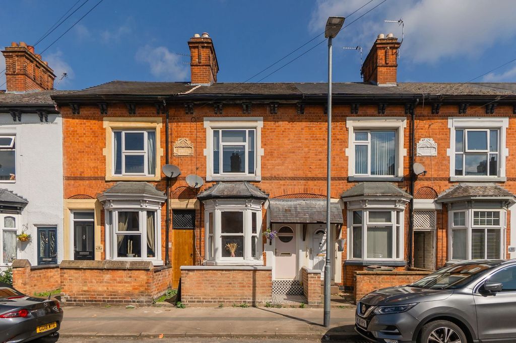 Property photo 1 of 32