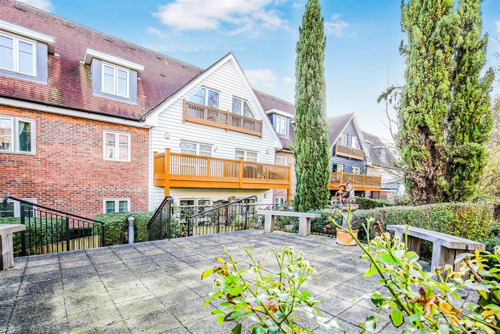 Property photo 1 of 14 1571646368 - 11.Jpg