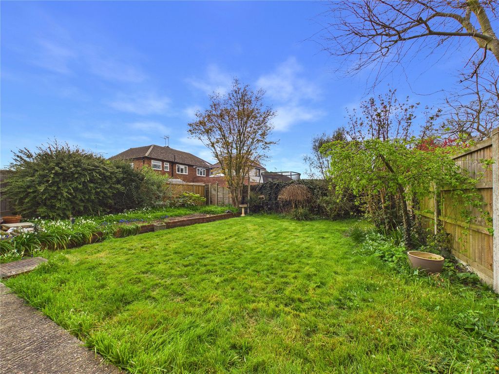 Property photo 2 of 17 Picture No. 15