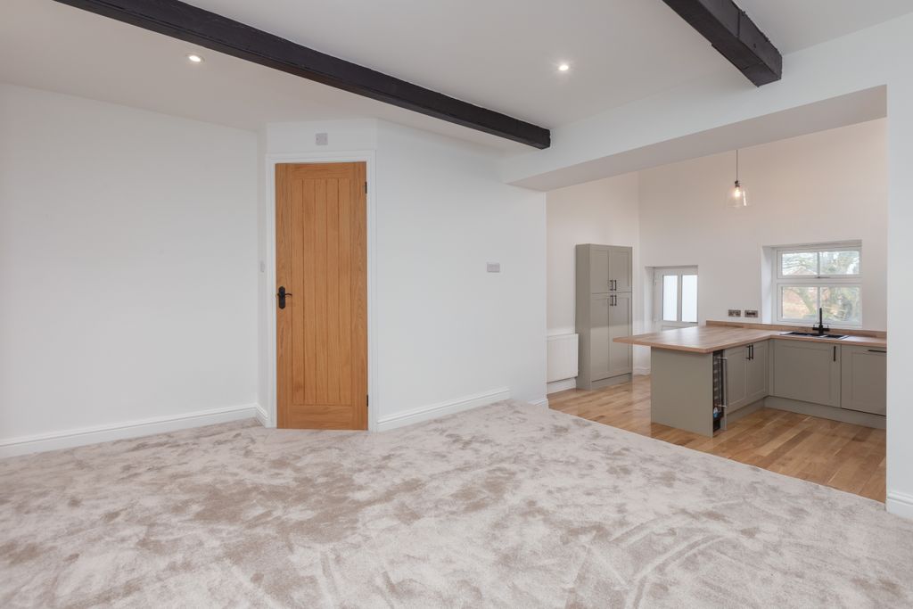 Property photo 3 of 32 3