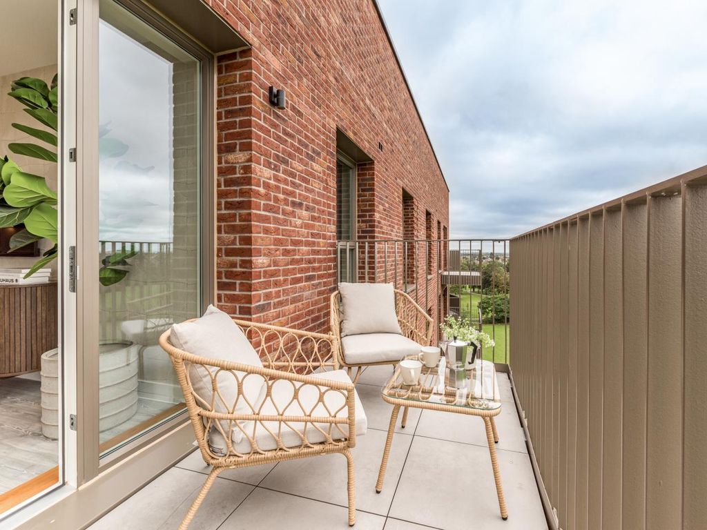 Property photo 1 of 12 Apartment F1.1 - Forest View