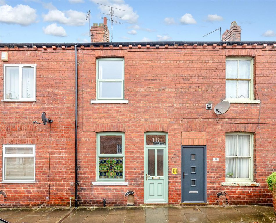 Property photo 1 of 15 External