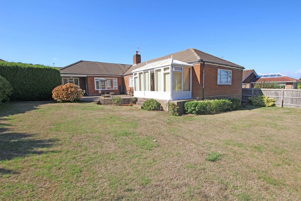 Property photo 3 of 20
