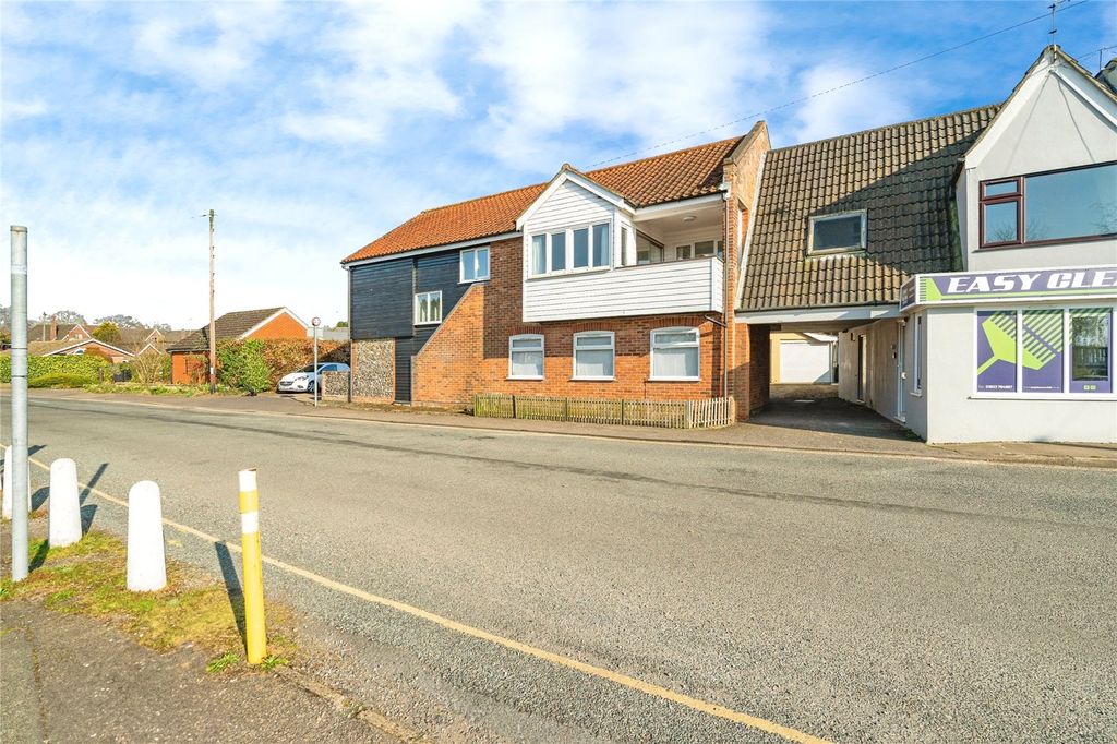 Property photo 2 of 28 Picture No. 22