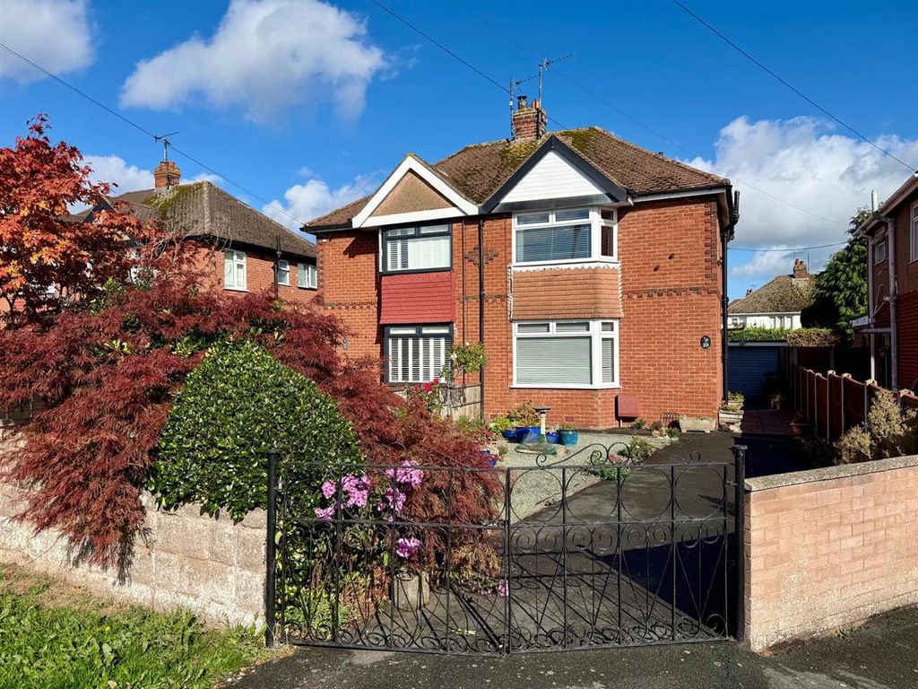 Property photo 1 of 13