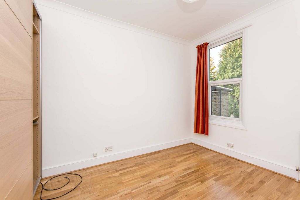 Property photo 3 of 5