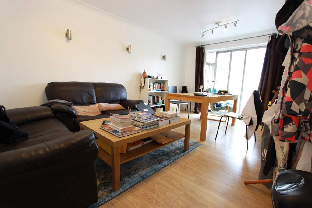 Property photo 3 of 11