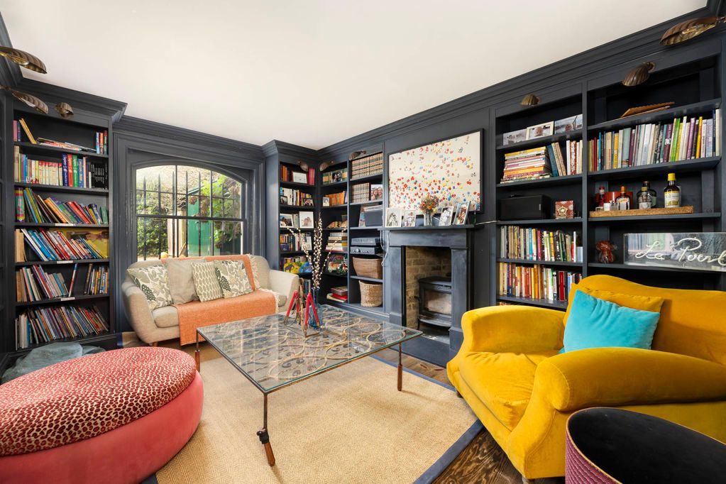 Property photo 3 of 18 Photo 13