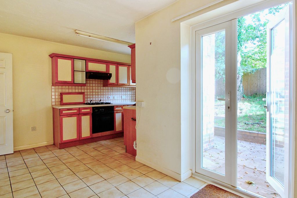 Property photo 3 of 13