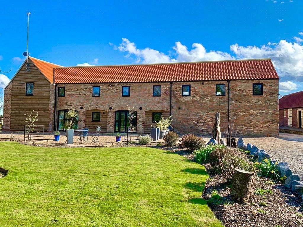 Property photo 1 of 25 2027730