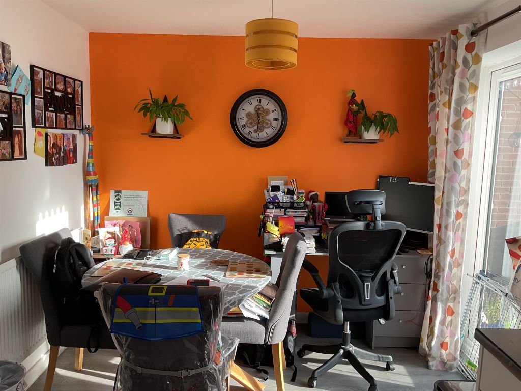 Property photo 3 of 9