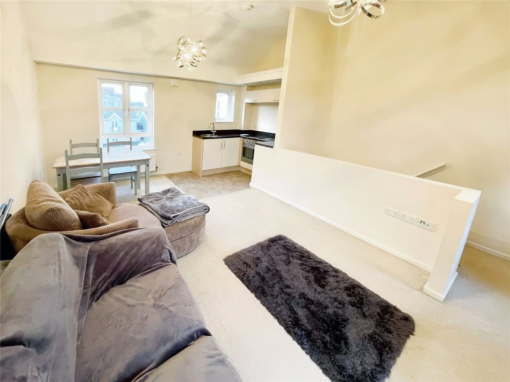 Property photo 2 of 9 Open Plan Area