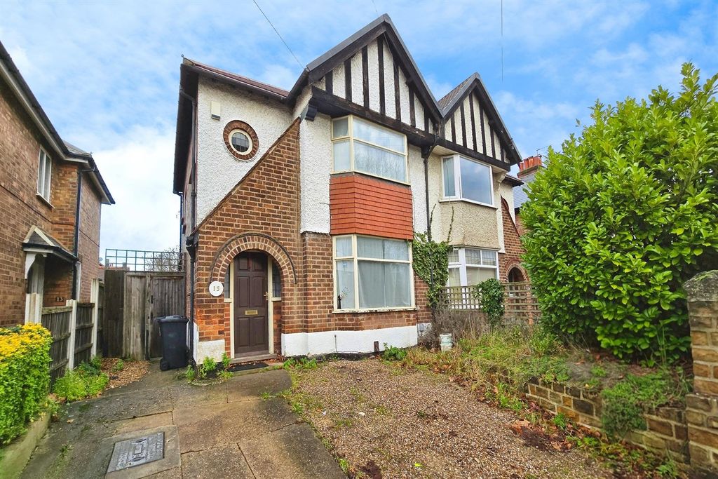 Property photo 1 of 11 (Main)