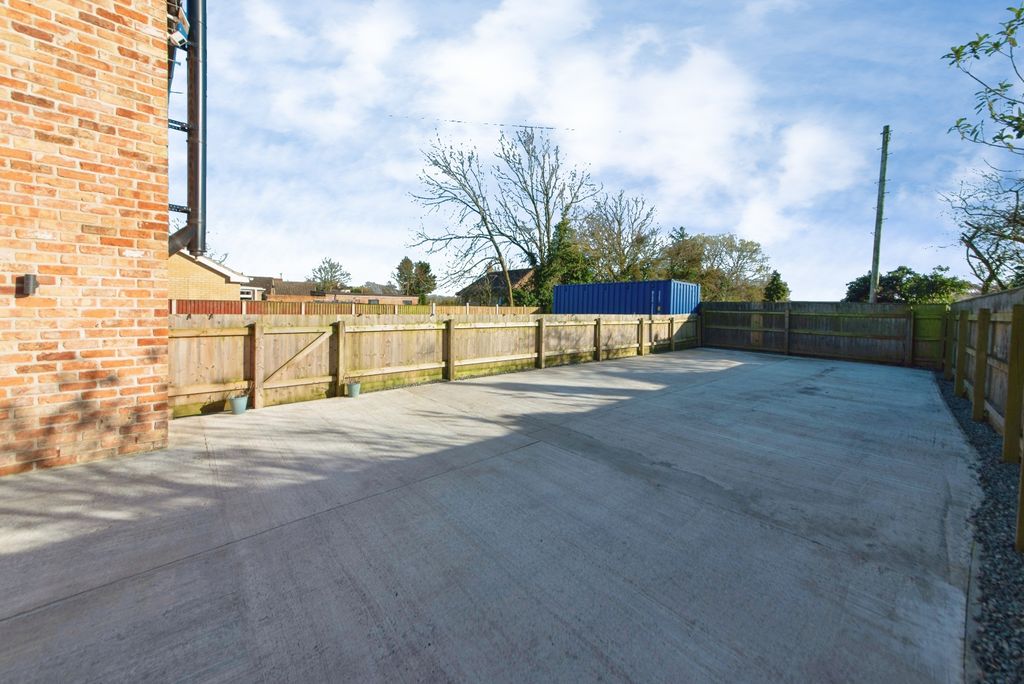 Additional image 21 of 4 bed detached house for saleBeesby Road, Alford LN13