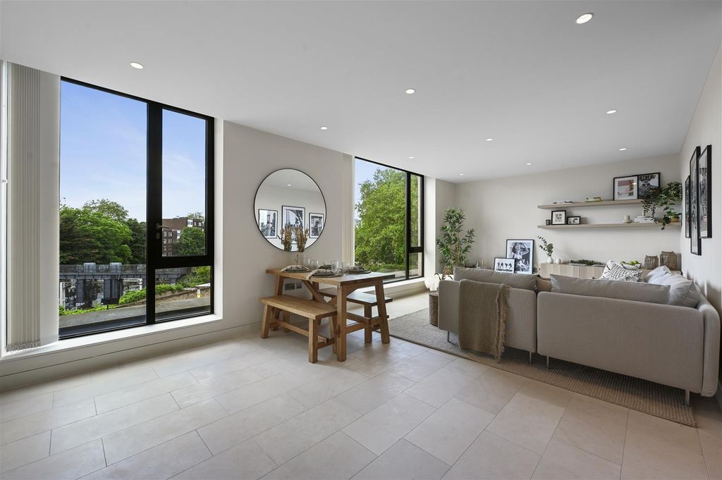 Property photo 3 of 10 3.Jpg