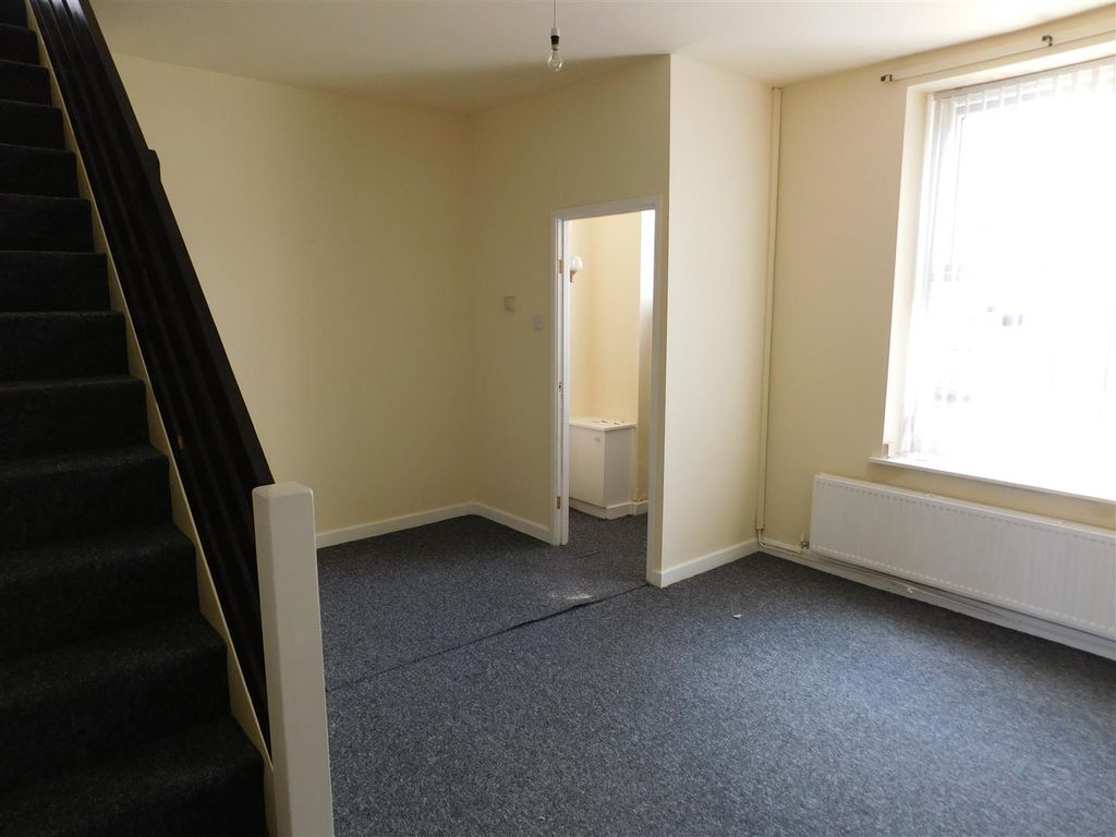 Property photo 2 of 5 Lounge