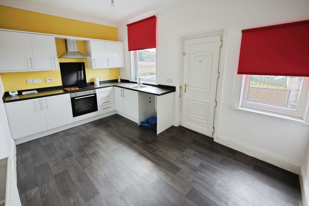 Property photo 3 of 7 Pbox-Img.Jpg