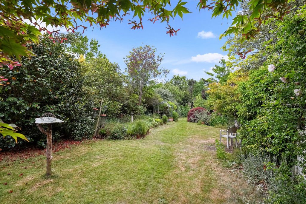 Property photo 2 of 20 Picture No. 29