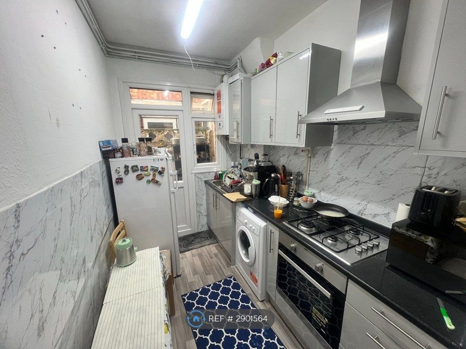Property photo 2 of 5