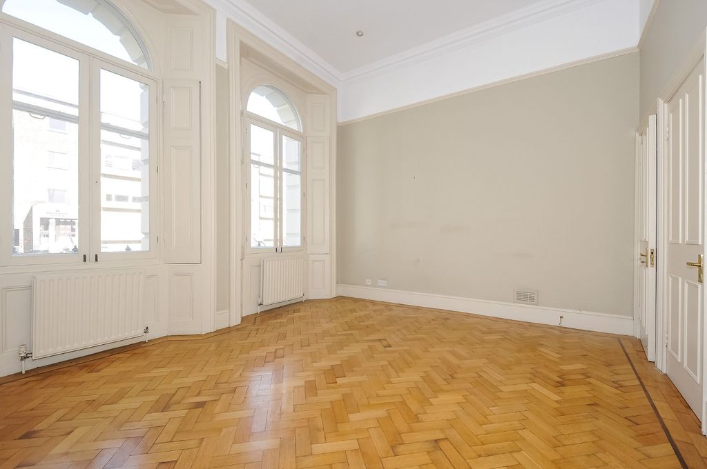 Property photo 3 of 5 Picture No. 05