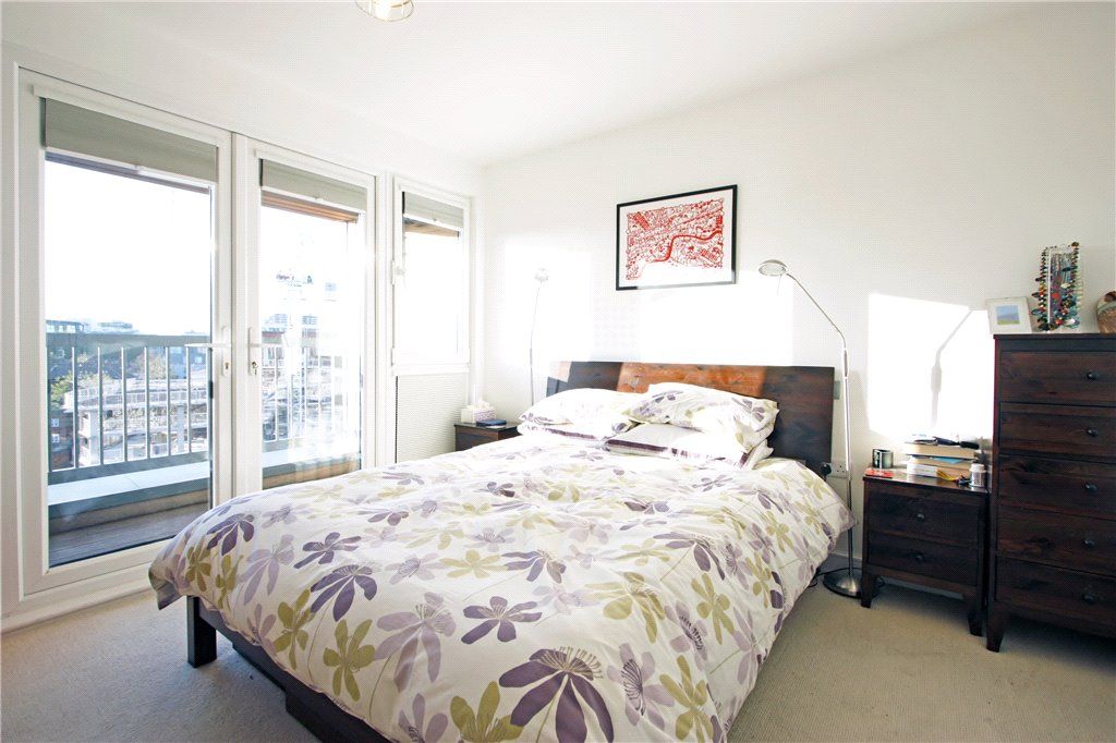 Property photo 3 of 9 Bedroom