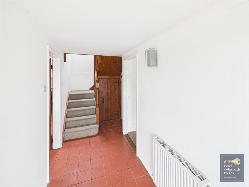 Property photo 3 of 28 Picture No. 18