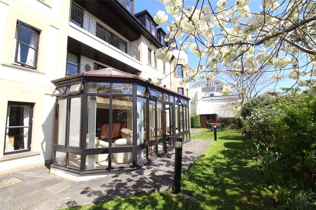 Property photo 1 of 14 Picture No. 20