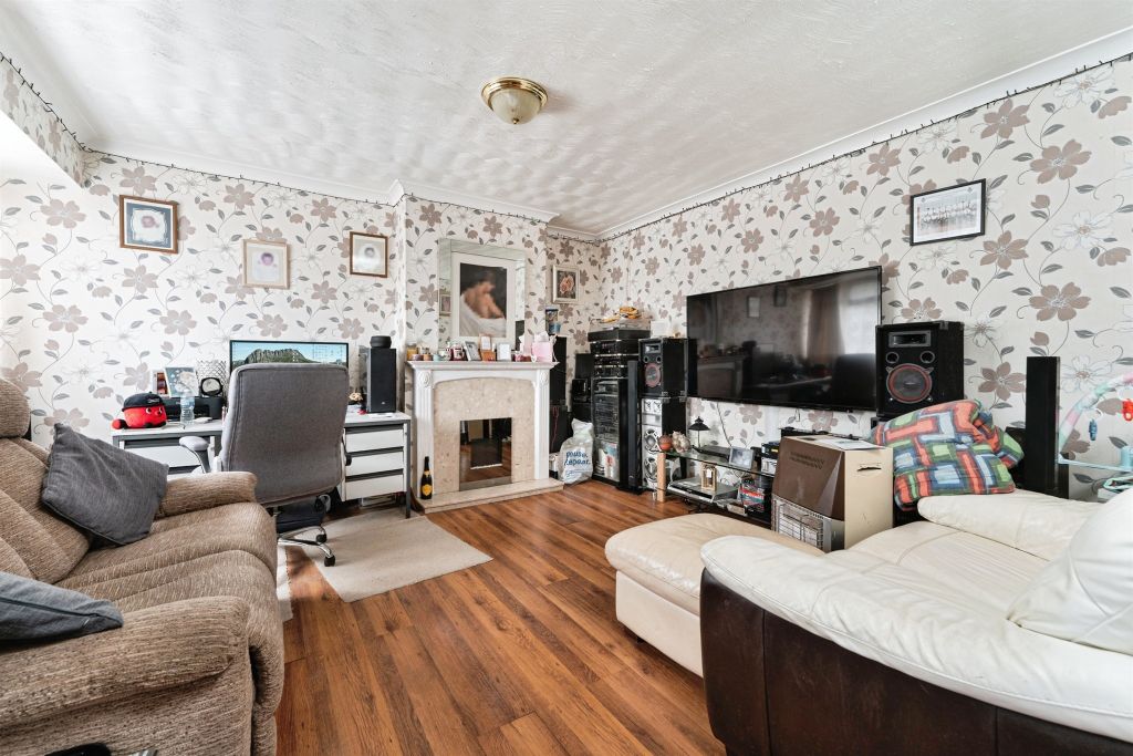 Property photo 2 of 12