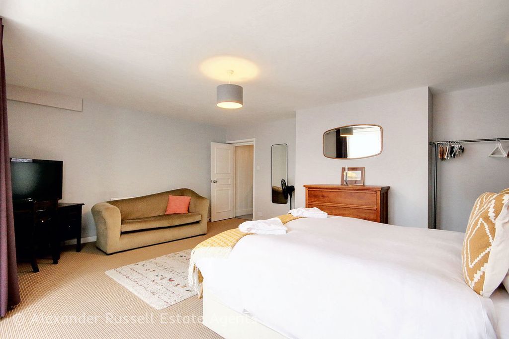Additional image 13 of 2 bed flat for saleAlbion Hill, Ramsgate CT11