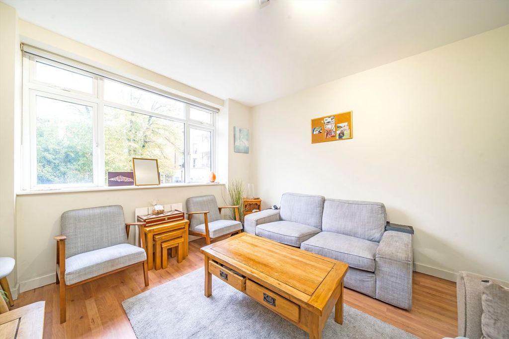 Property photo 2 of 5
