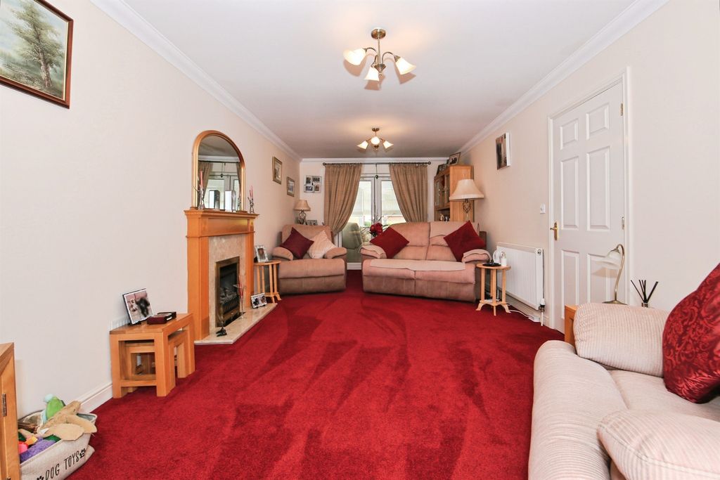 Property photo 3 of 20