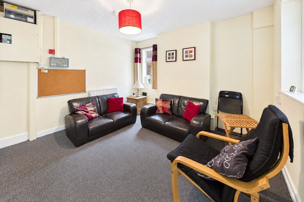 Property photo 2 of 10 Picture No. 02