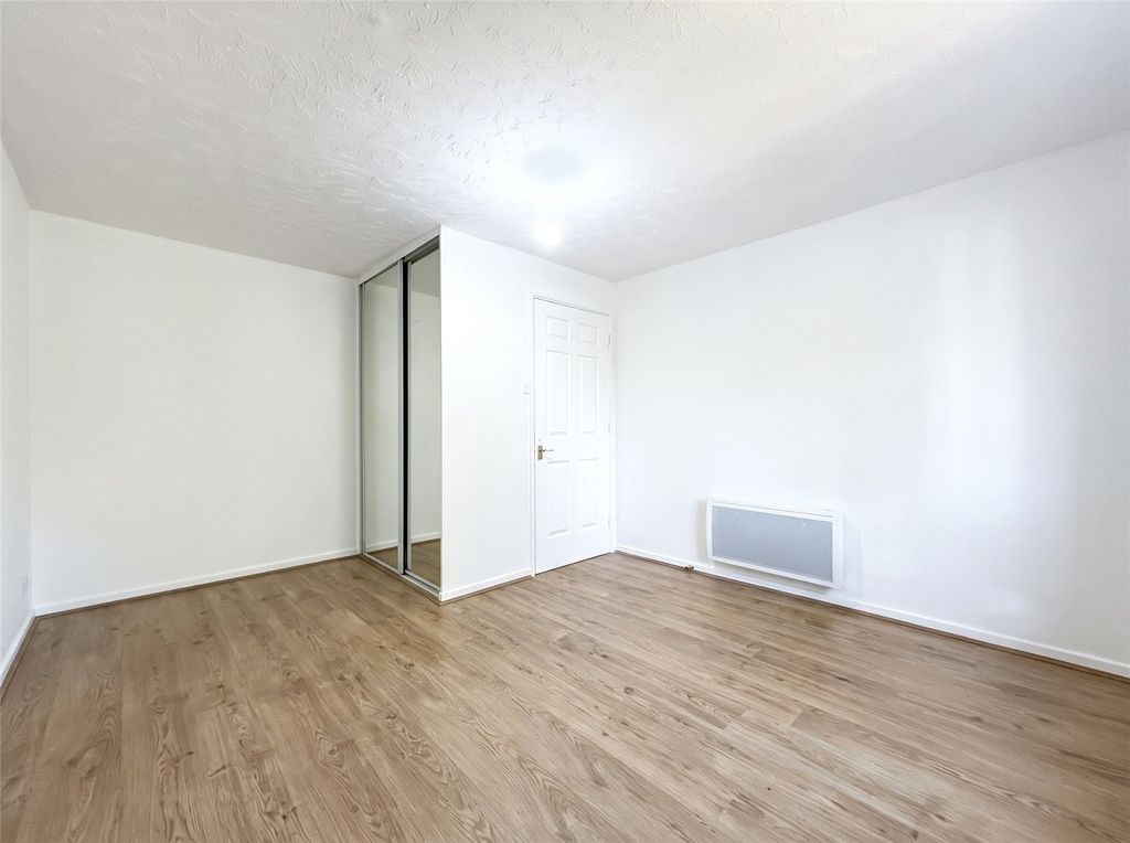 Property photo 3 of 7 Picture No. 04