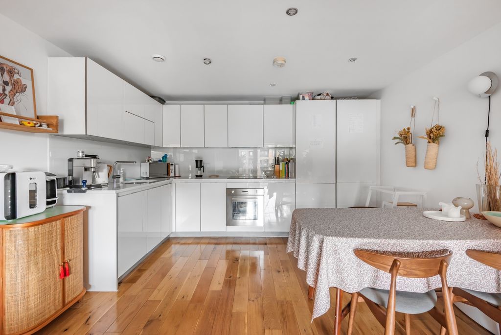 Property photo 3 of 13 891441 (5)