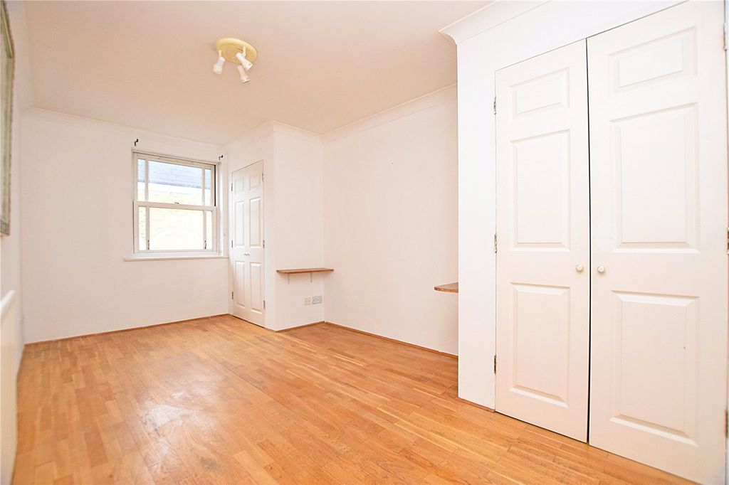 Additional image 6 of 2 bed flat for saleDeerhurst Crescent, Hampton Hill TW12