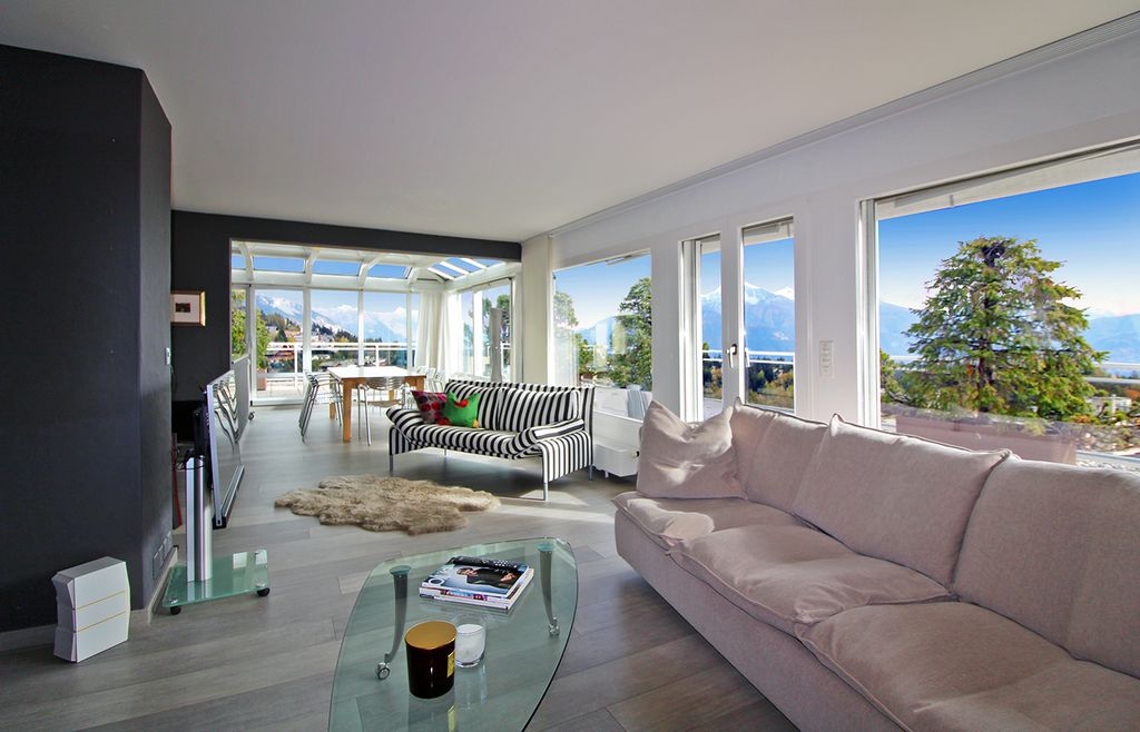 Property photo 1 of 7