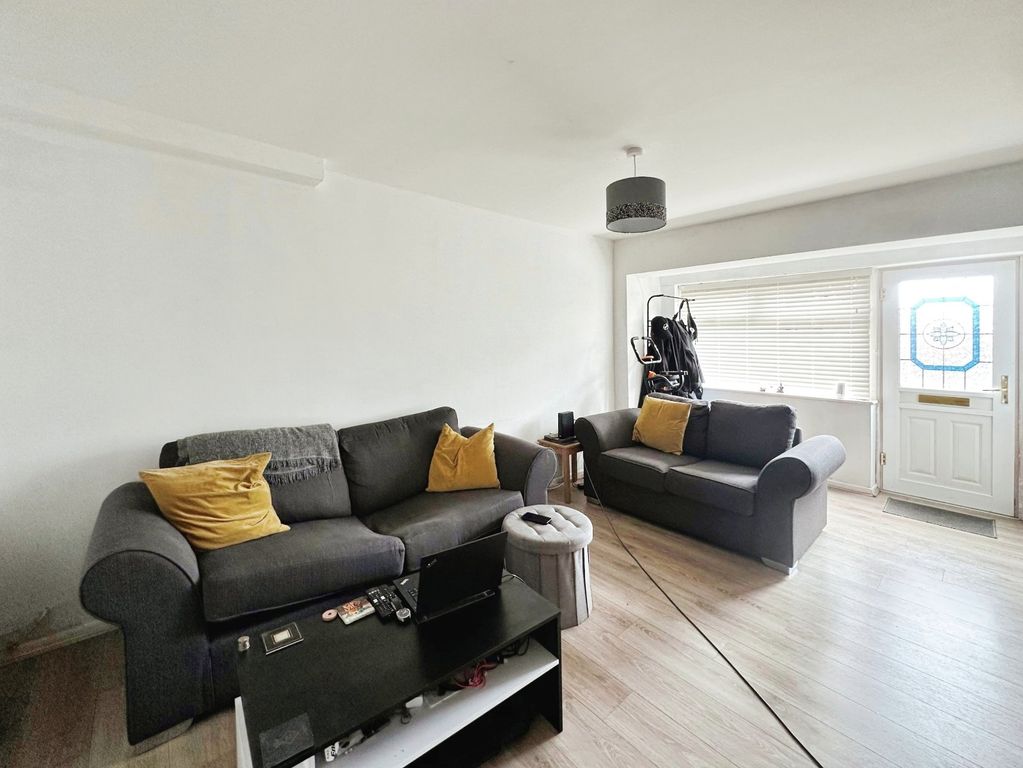 Property photo 2 of 10 Picture No. 03