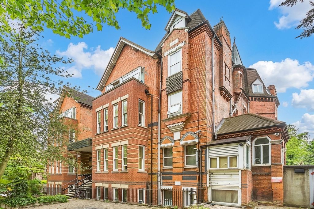 Property photo 1 of 9