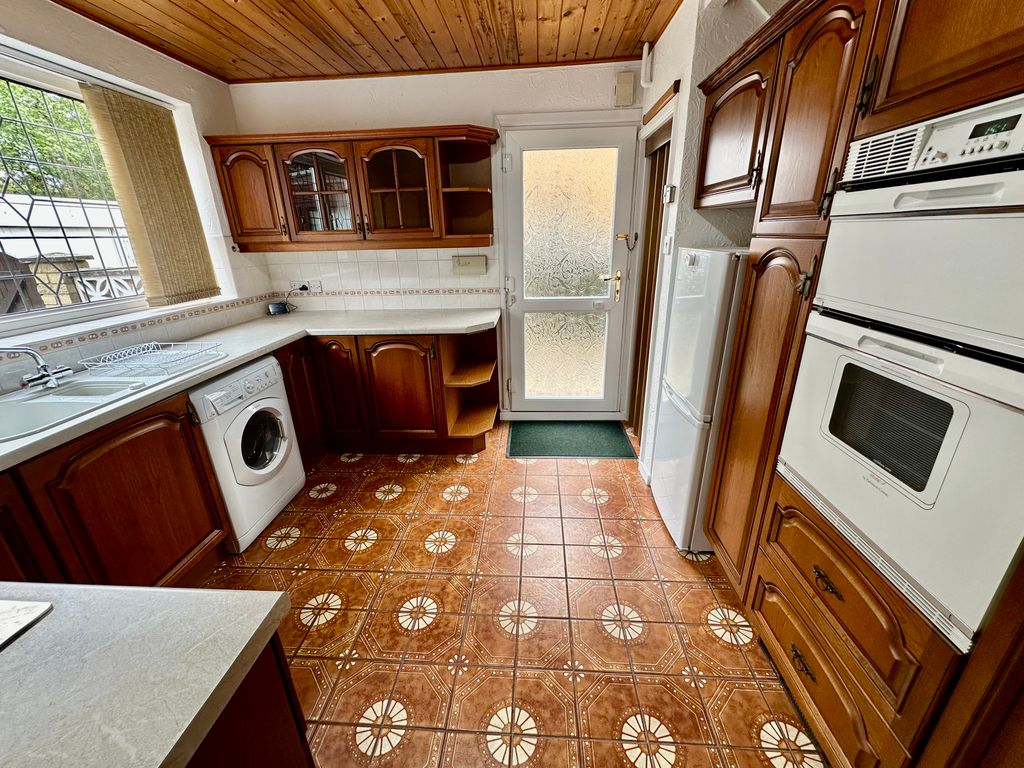 Property photo 2 of 28 Img_0370